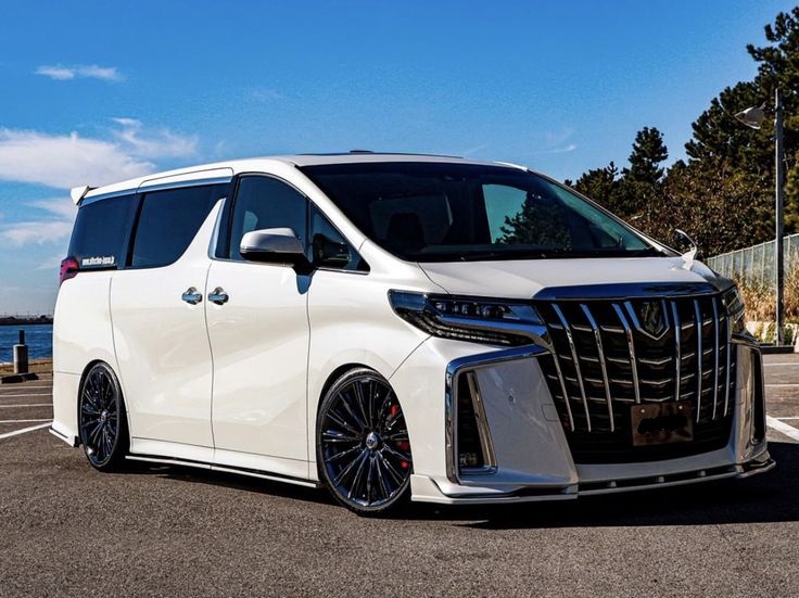 Alasan Harga Alphard Lebih Mahal Dari Vellfire