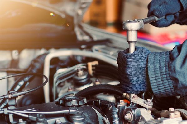 Cara Gunakan Engine Brake Mobil Matic