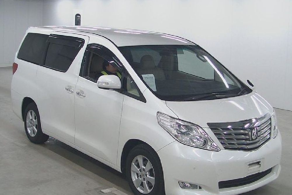 Kelebihan Toyota Alphard Gen 1
